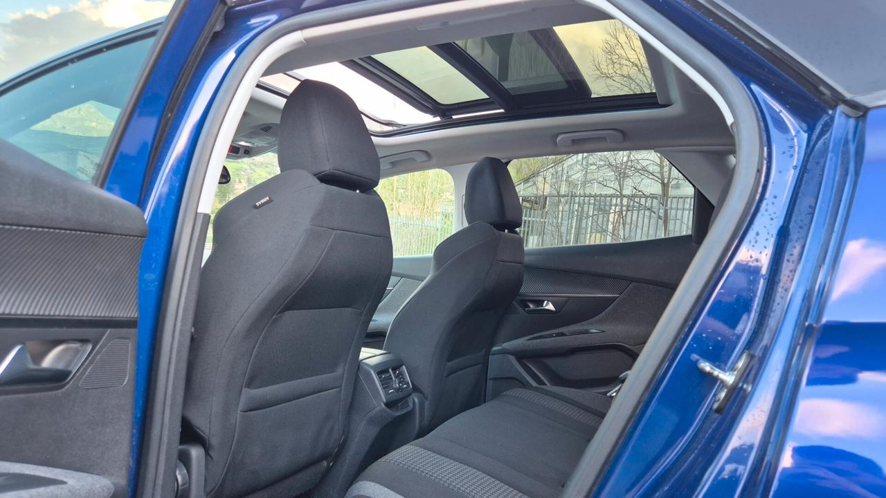 Peugeot 3008 BlueHDi 130 S&S Allure