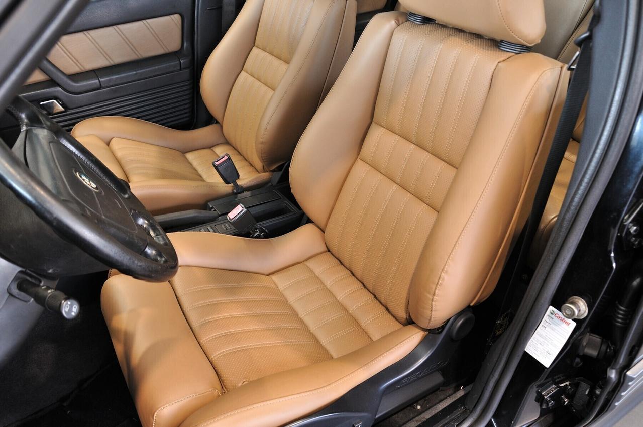 Alfa Romeo 164 3.0i V6 24V cat Q4 Recaro