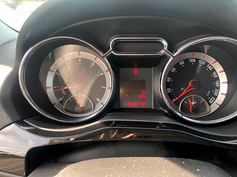 Opel Adam 1.2 70 CV Jam