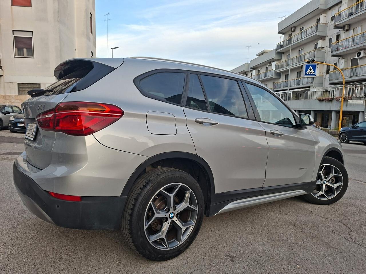 Bmw X1 sDrive 18d xLine * Pelle * Navi * Garantita 12 Mesi