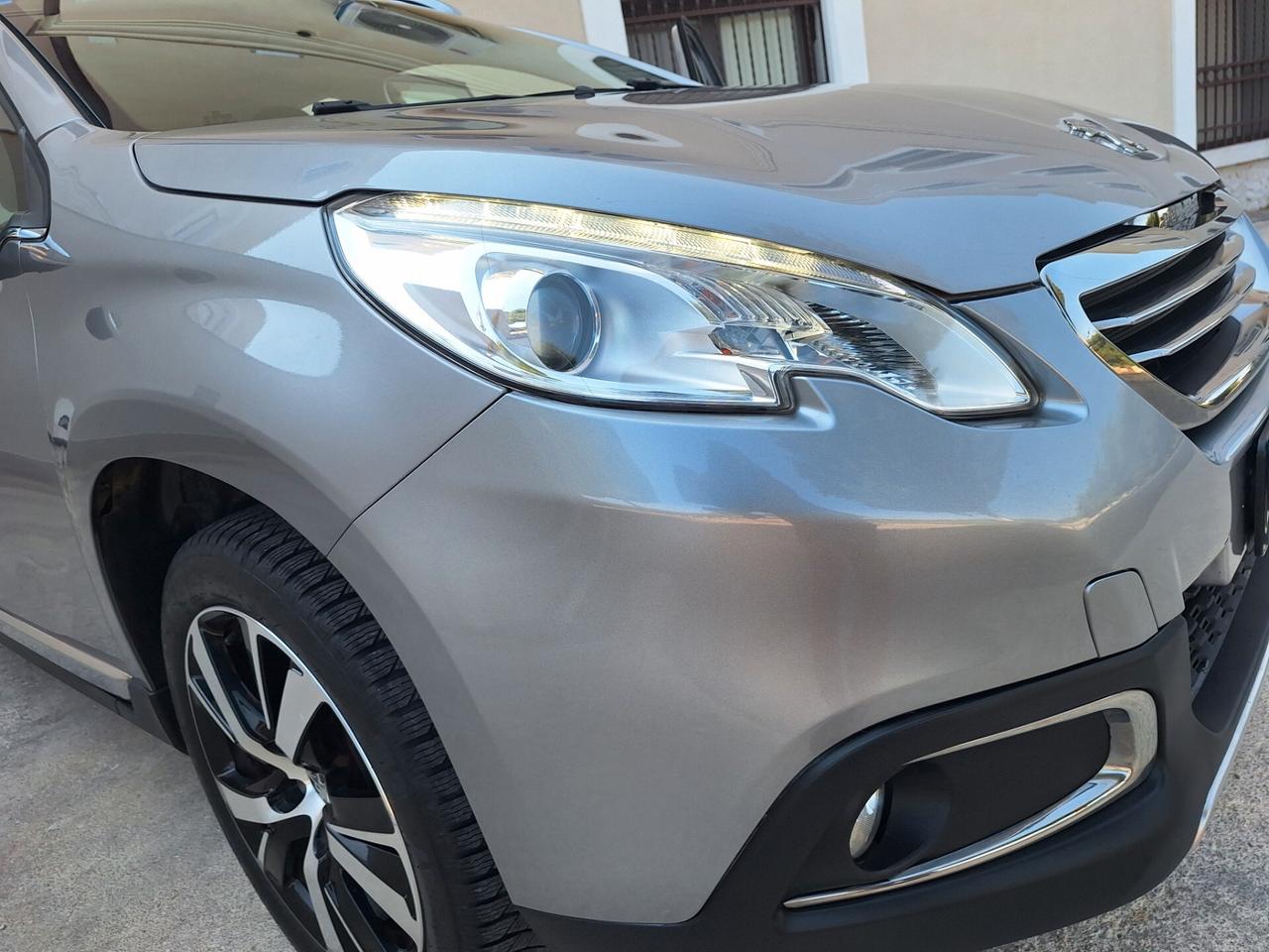 Peugeot 2008 1.6 HDi 120 Allure NAVI FULL