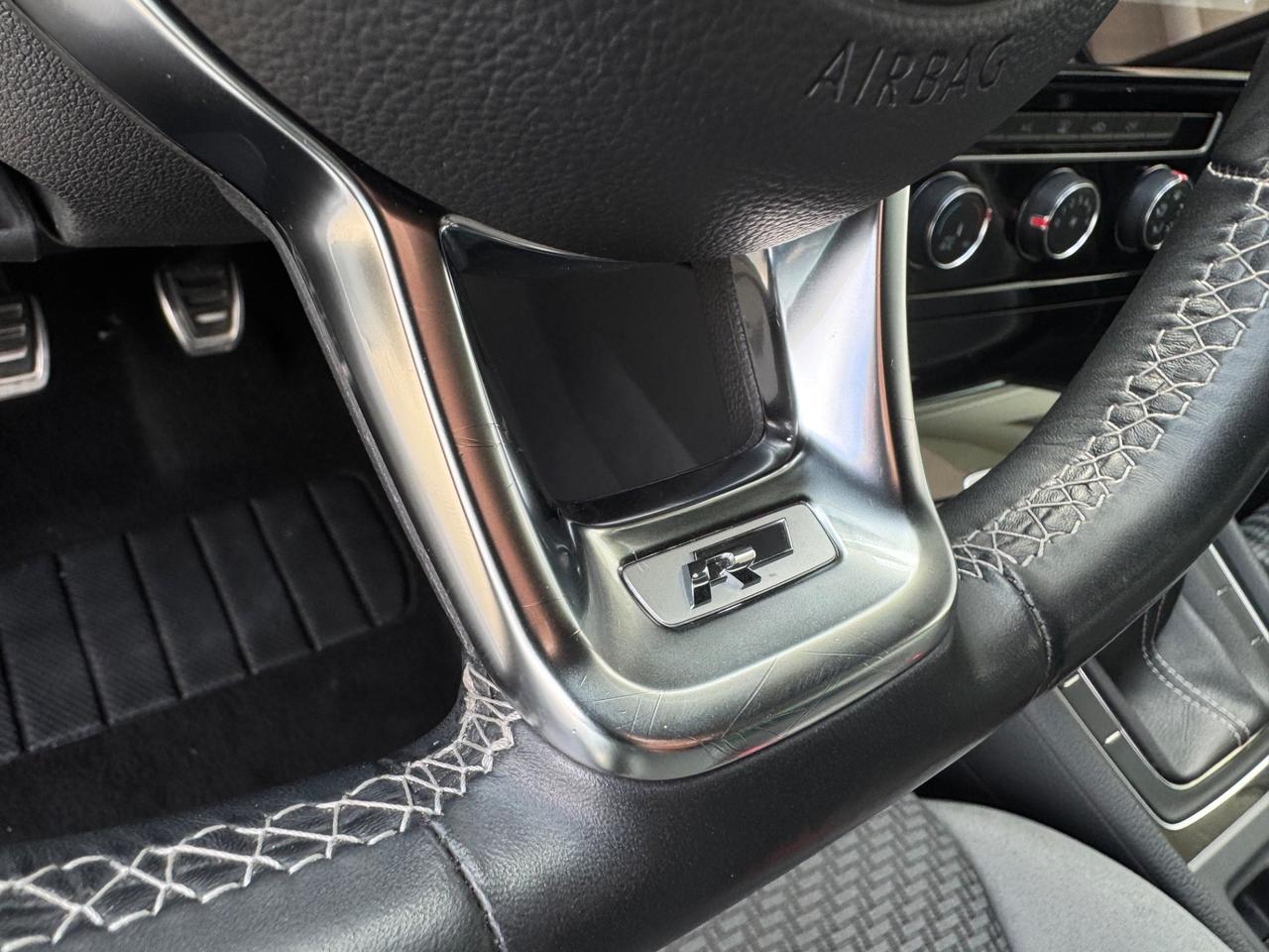 Vw Golf 2.0 TDI - R.LINE - FARI LED - 2019