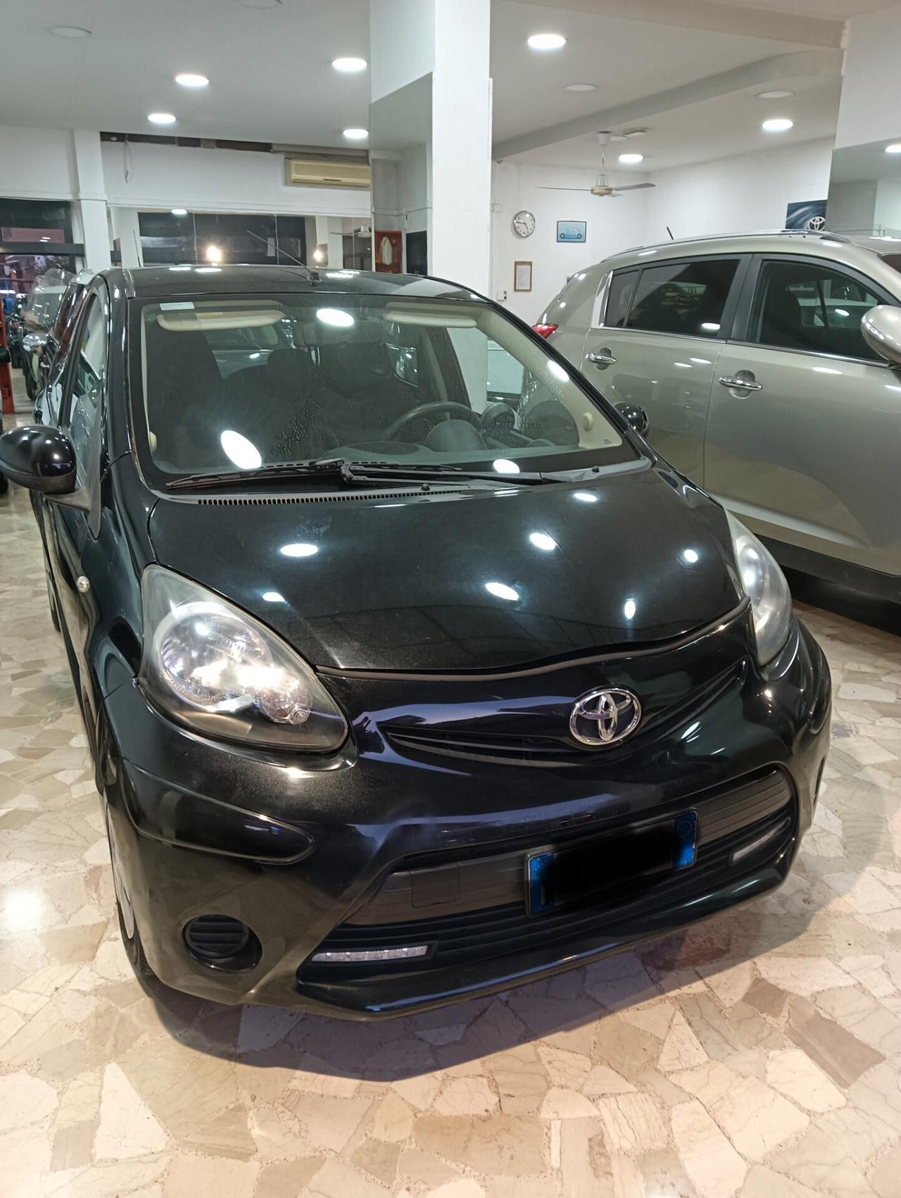 Toyota Aygo 1.0 12V 5 porte AUTOMATICA