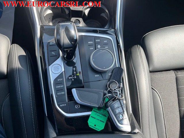 BMW 318 d 48V Touring Sport + Gancio Traino