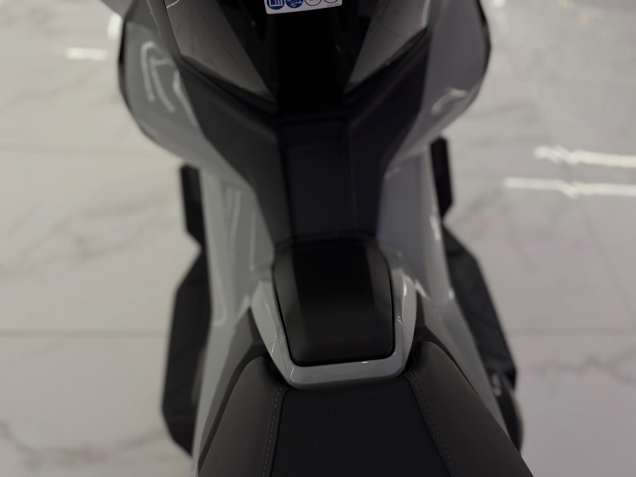 Honda X-ADV 750 DCT Special Color