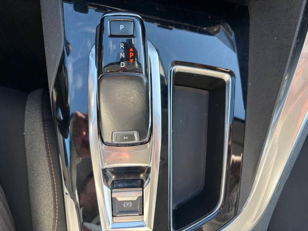 Peugeot 3008 BlueHDi 130 S&S EAT8 Active