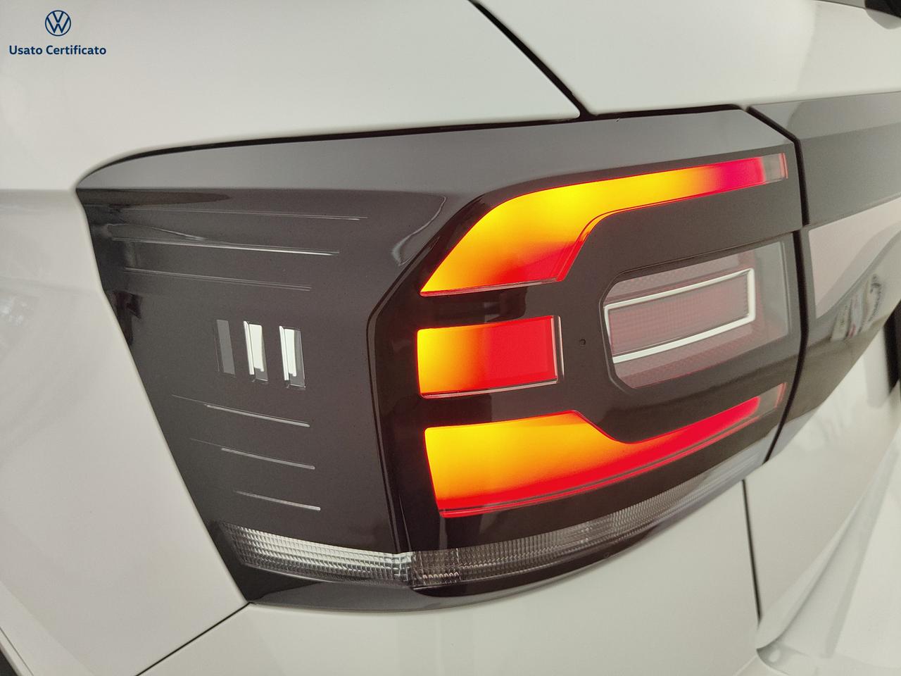 VOLKSWAGEN T-Cross - T-Cross 1.0 TSI Sport