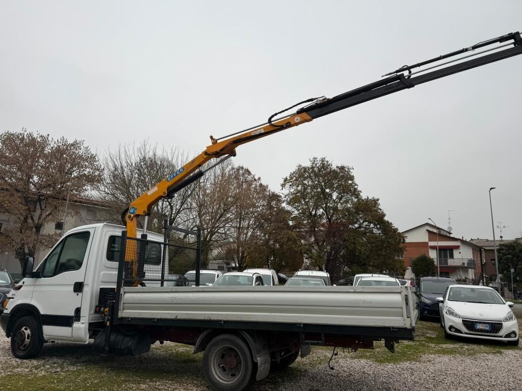 Iveco Daily 35C11A Cassonato con Gru