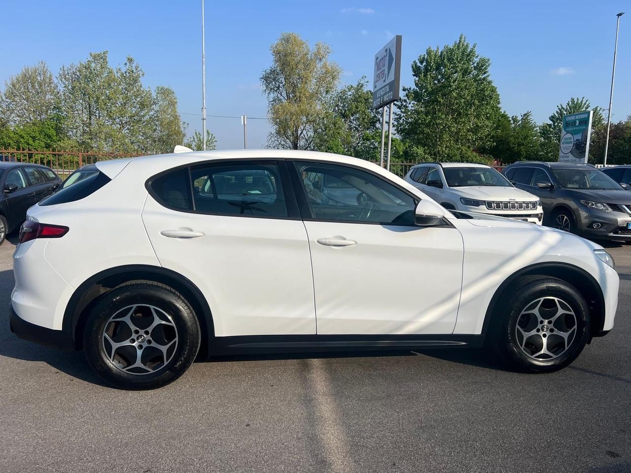 Alfa Romeo Stelvio 2.2 190 CV AT8 Q4 Executive