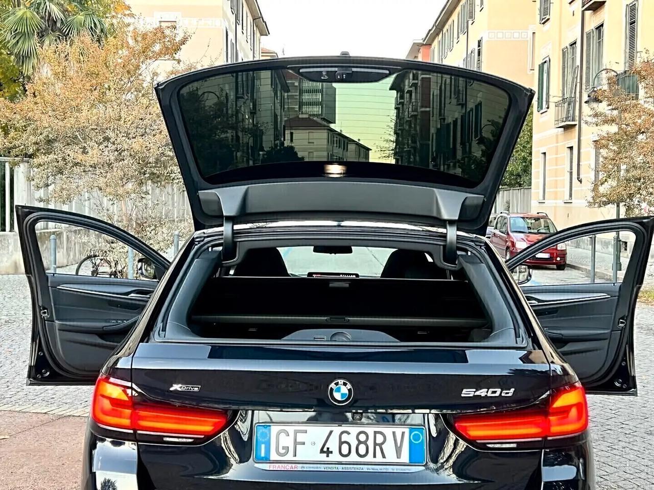 BMW 540 d MHEV 48V 340cv aut.8 xDrive E6D Touring MSport