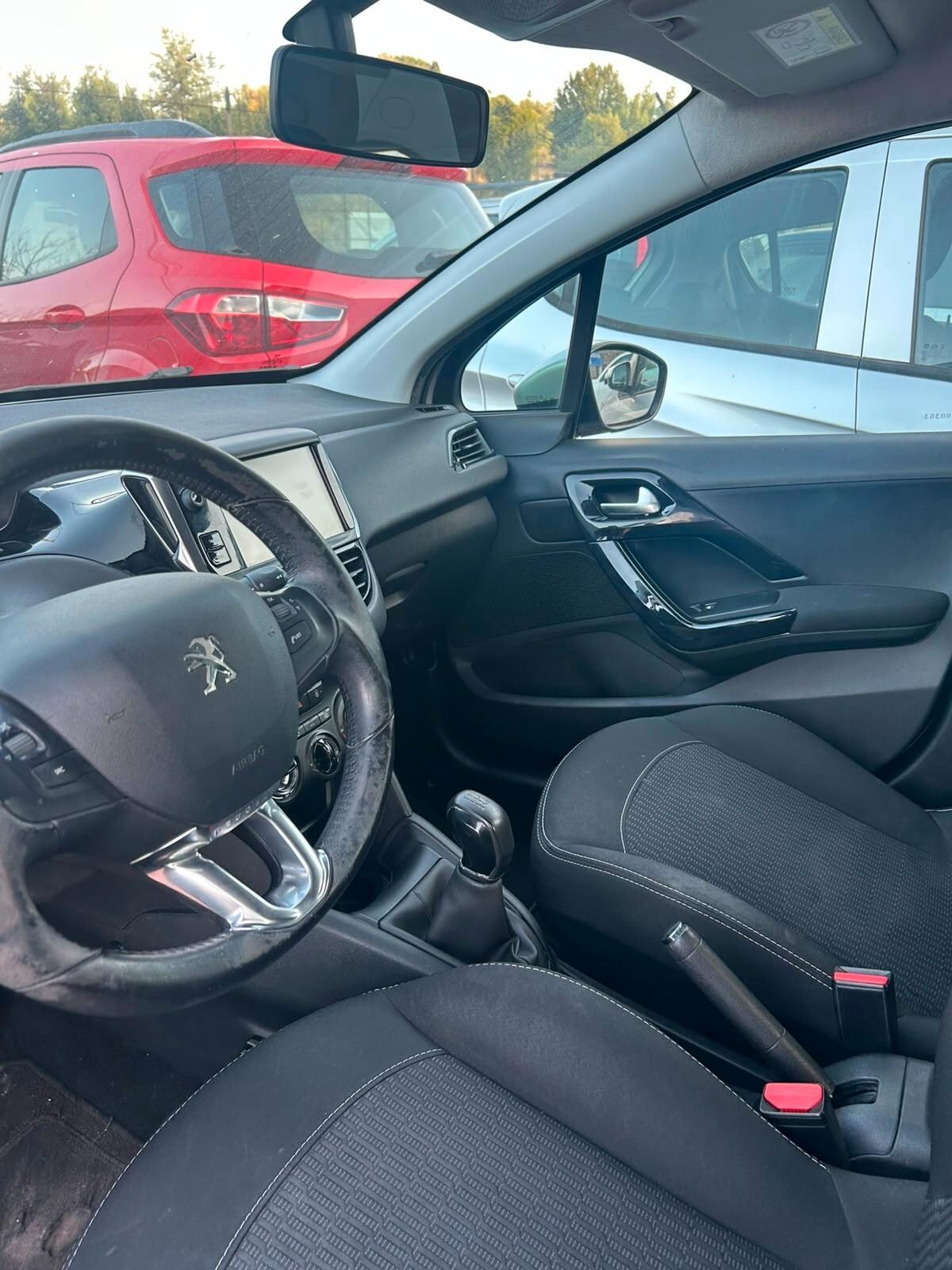 Peugeot 208 PureTech 82 5p. GPL Allure