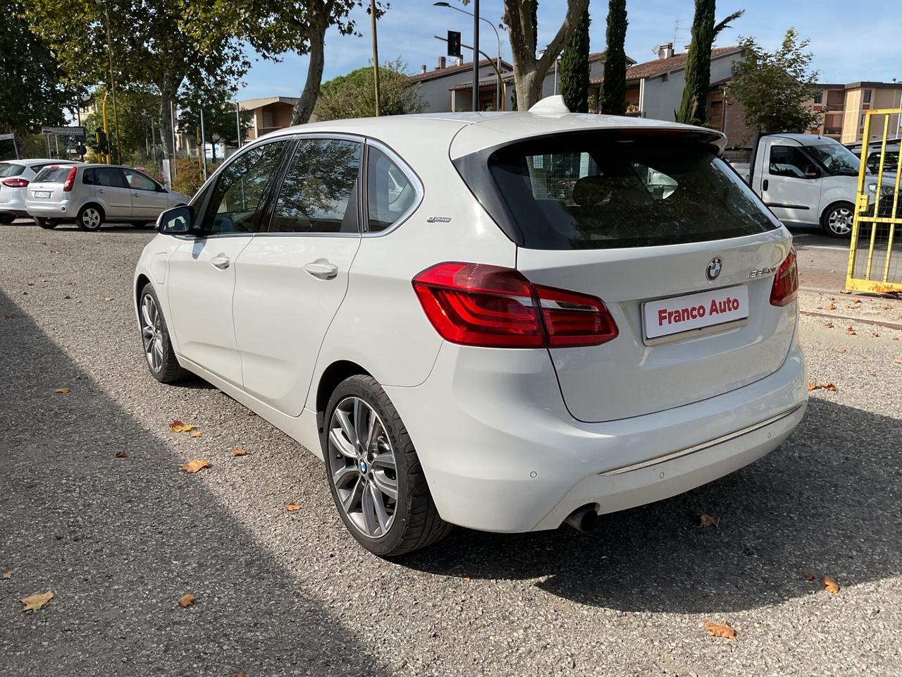 Bmw 2er A.T. 225xe iPerformance Hybrid Luxury aut.