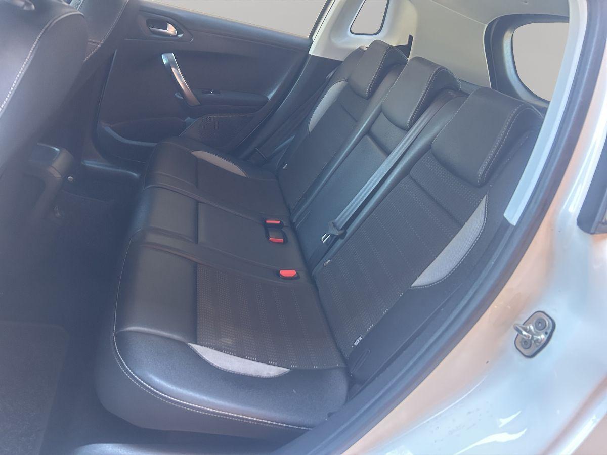 PEUGEOT - 2008 - 1.6 BlueHDi 100 Black Matt