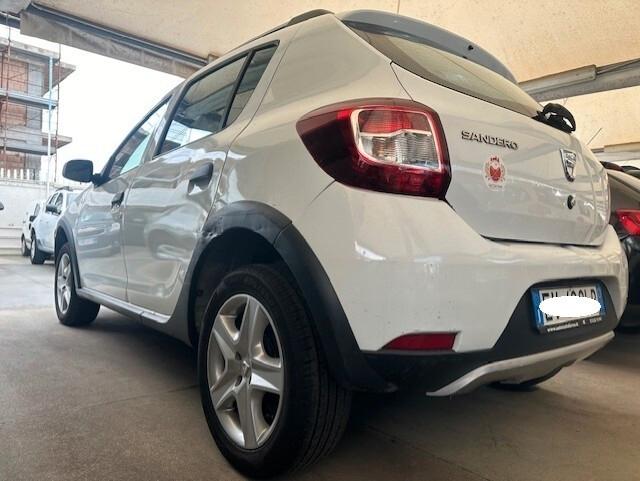 DACIA SANDERO STEPWAY NAVIGATORE...