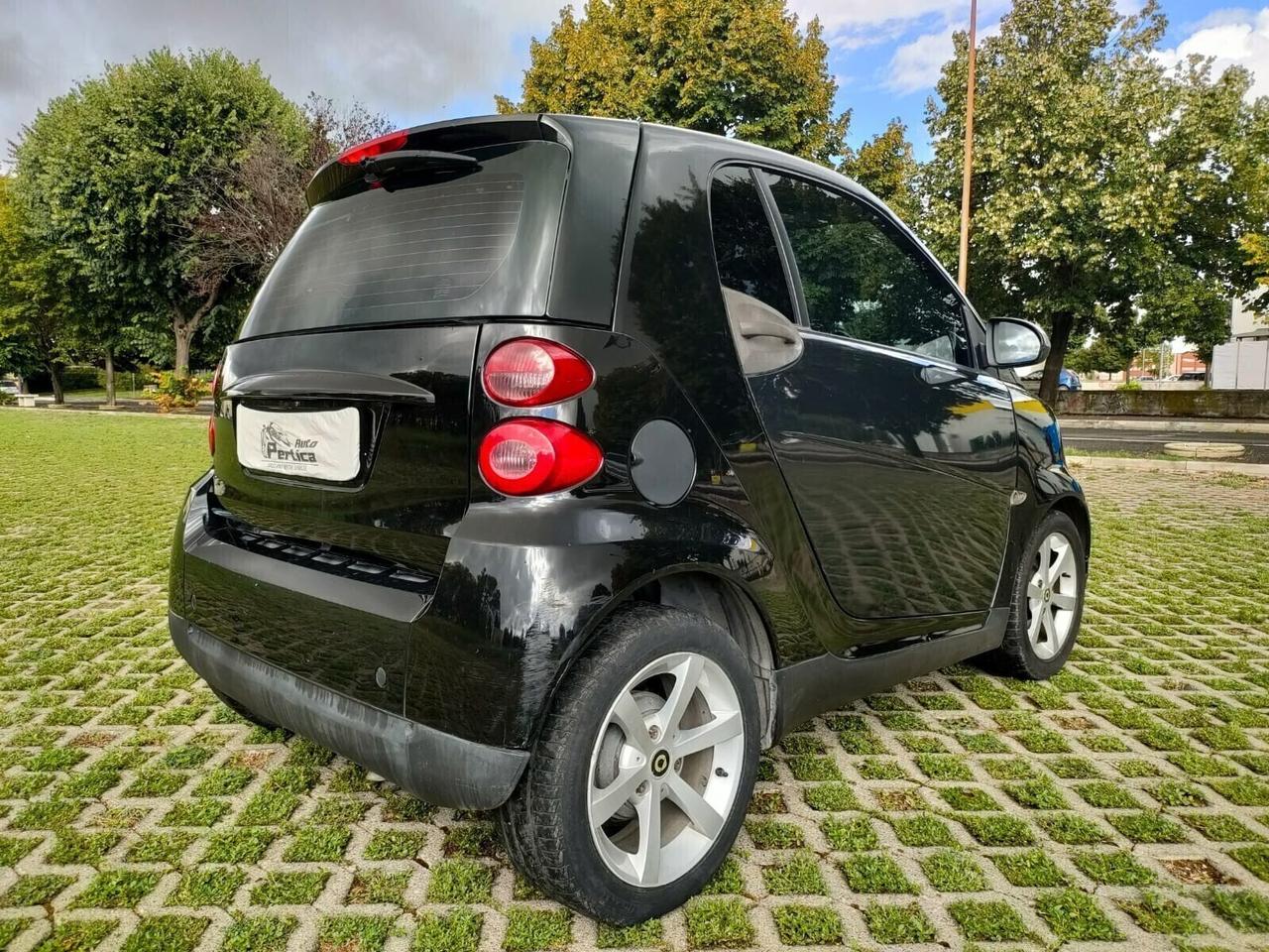 Smart ForTwo 1000 52 kW MHD coup pulse Euro 5