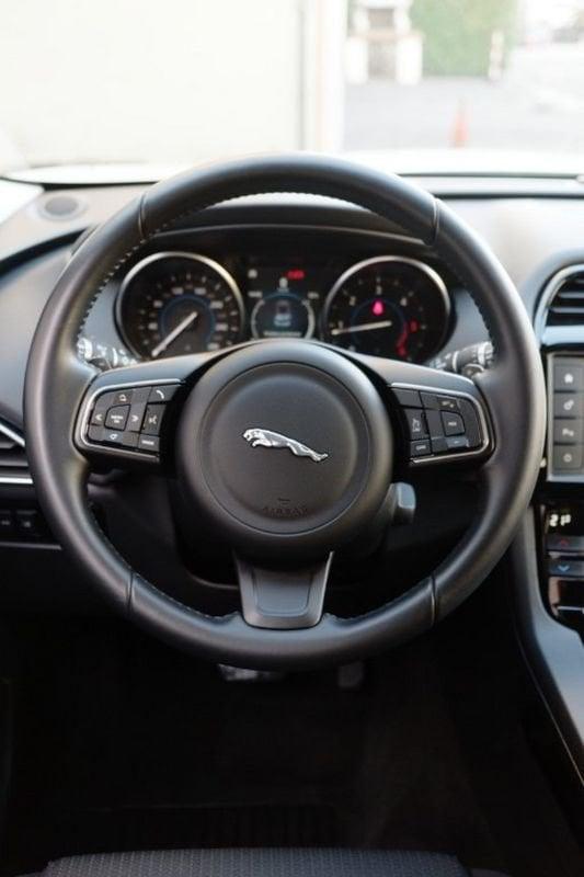 Jaguar F-Pace 2.0 D 180 CV AWD aut. IVA ESPOSTA
