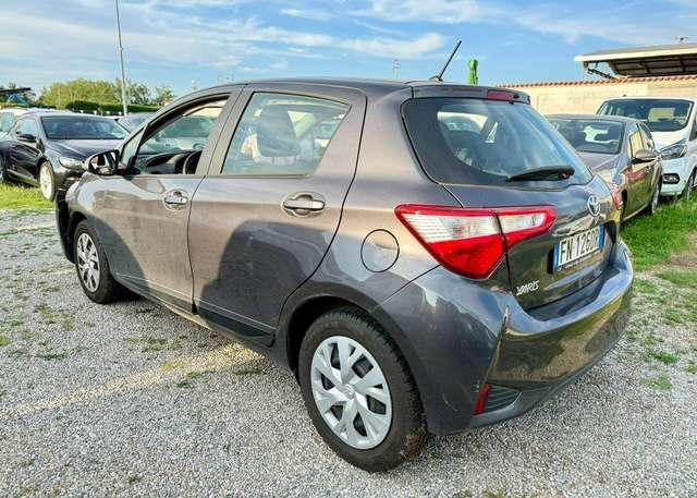 Toyota Yaris 5p 1.0 Cool Neopatentati