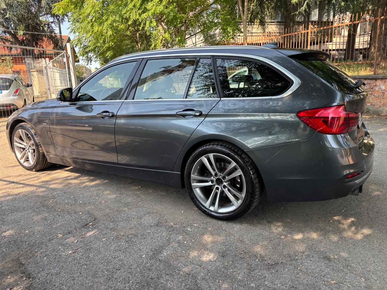 Bmw 320d Touring Luxury
