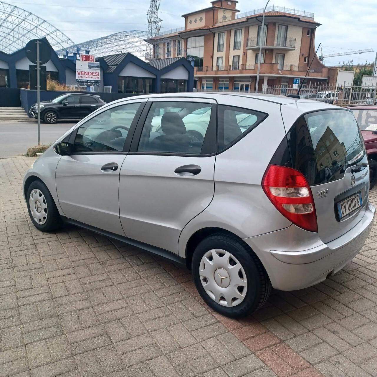 142.998KM CLASSE A 150 BUONE CONDIZIONI NEOPATENTATI