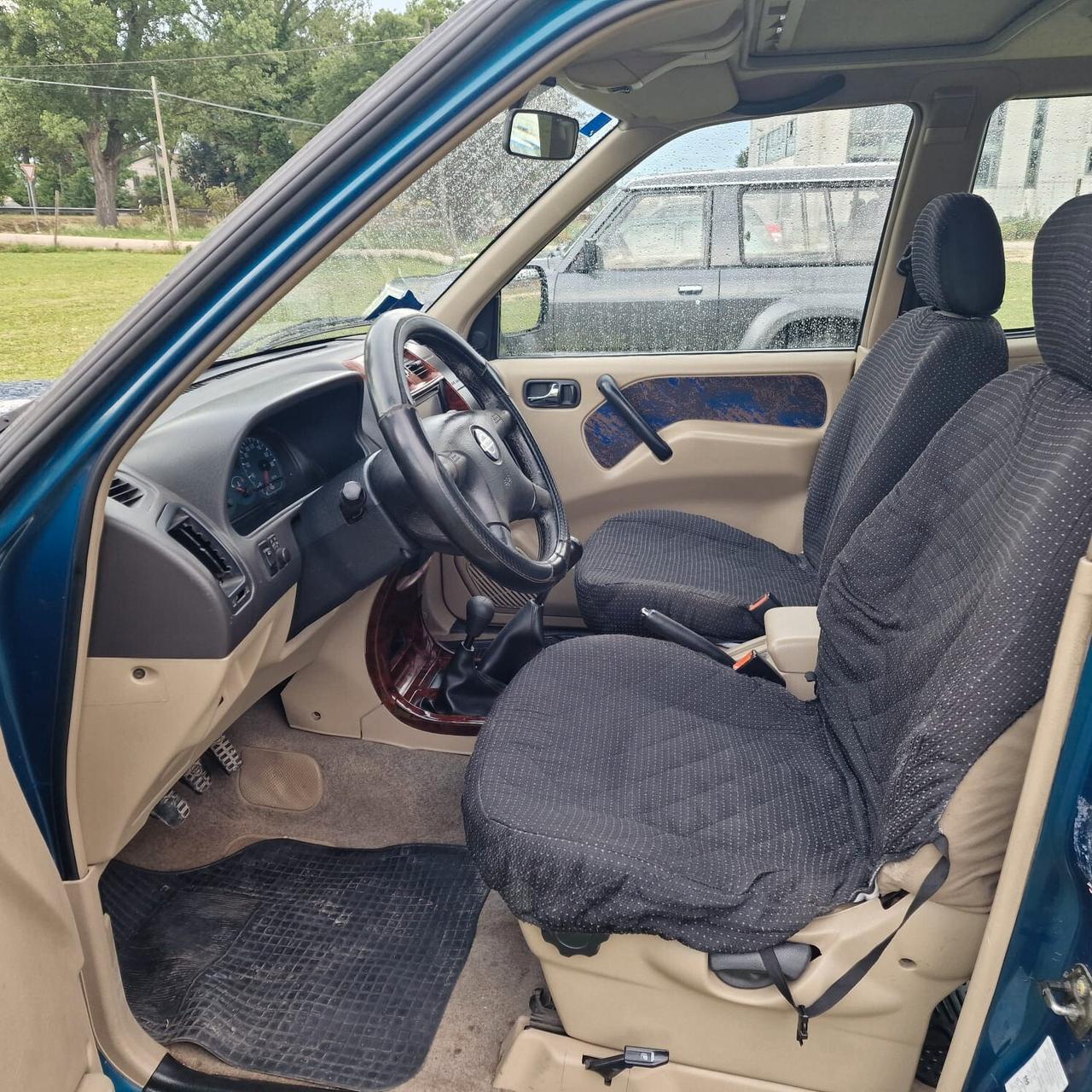 Nissan Terrano II 2.7 Tdi 3 porte Anniversary GANCIO E CARRELLO AUTOCARRO 5 POSTI