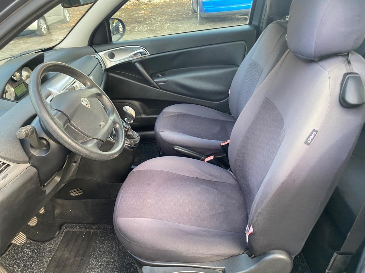 Lancia Ypsilon 1.2 69 CV 5 porte GPL Ecochic Silver