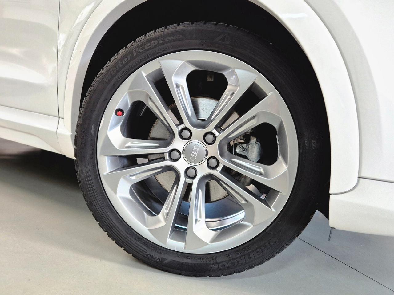 Audi Q3 2.0 TDI 120 CV S tronic Sport **S-line**