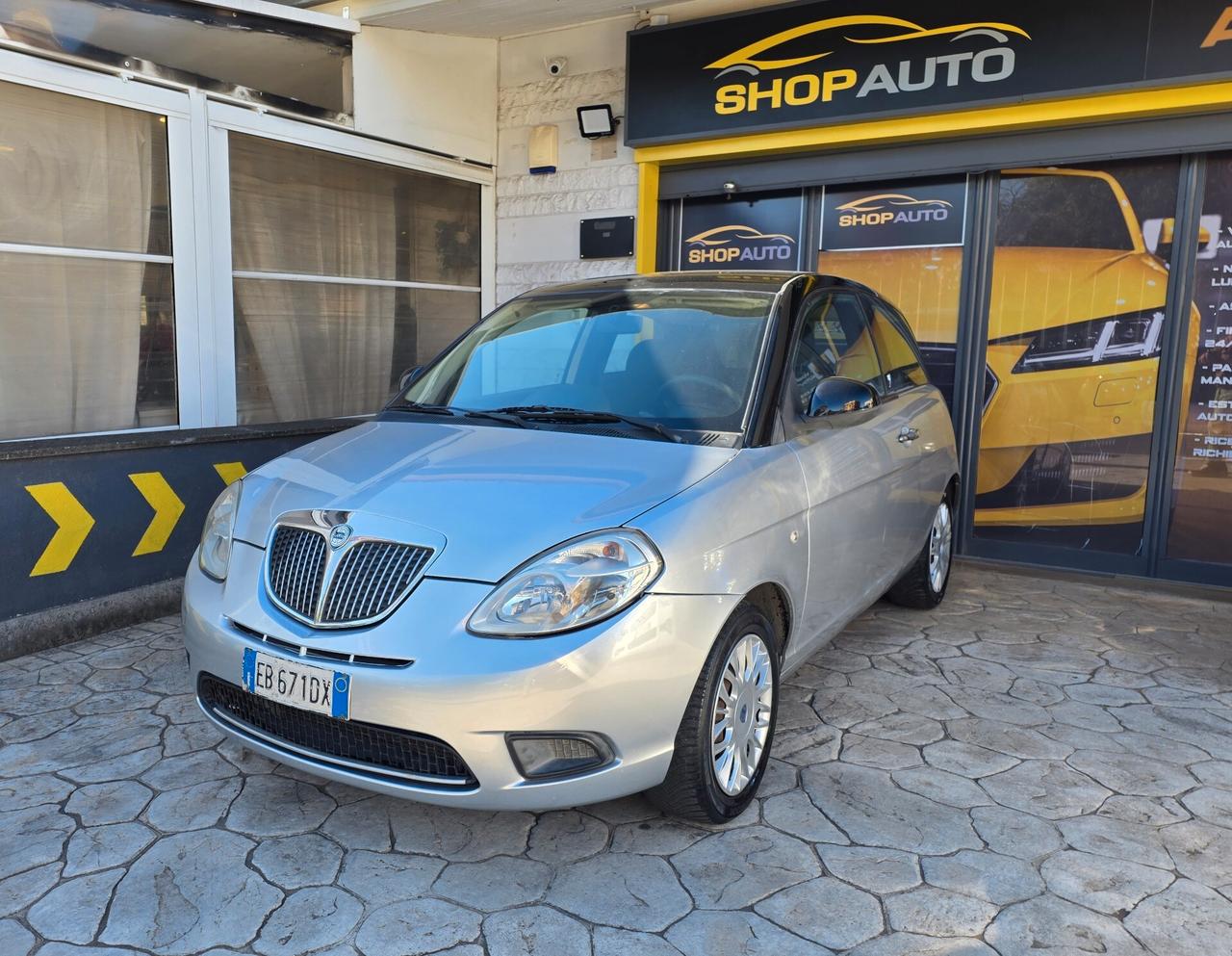 Lancia Ypsilon 1.2 2010 120.000 KM GARANZIA 12 M