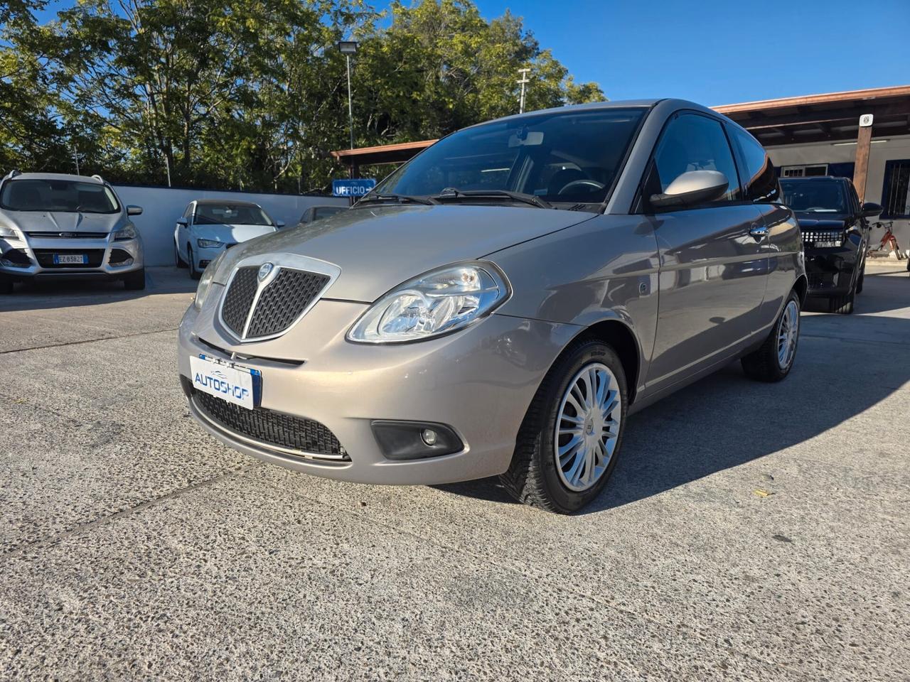 Lancia Ypsilon 1.2 Oro