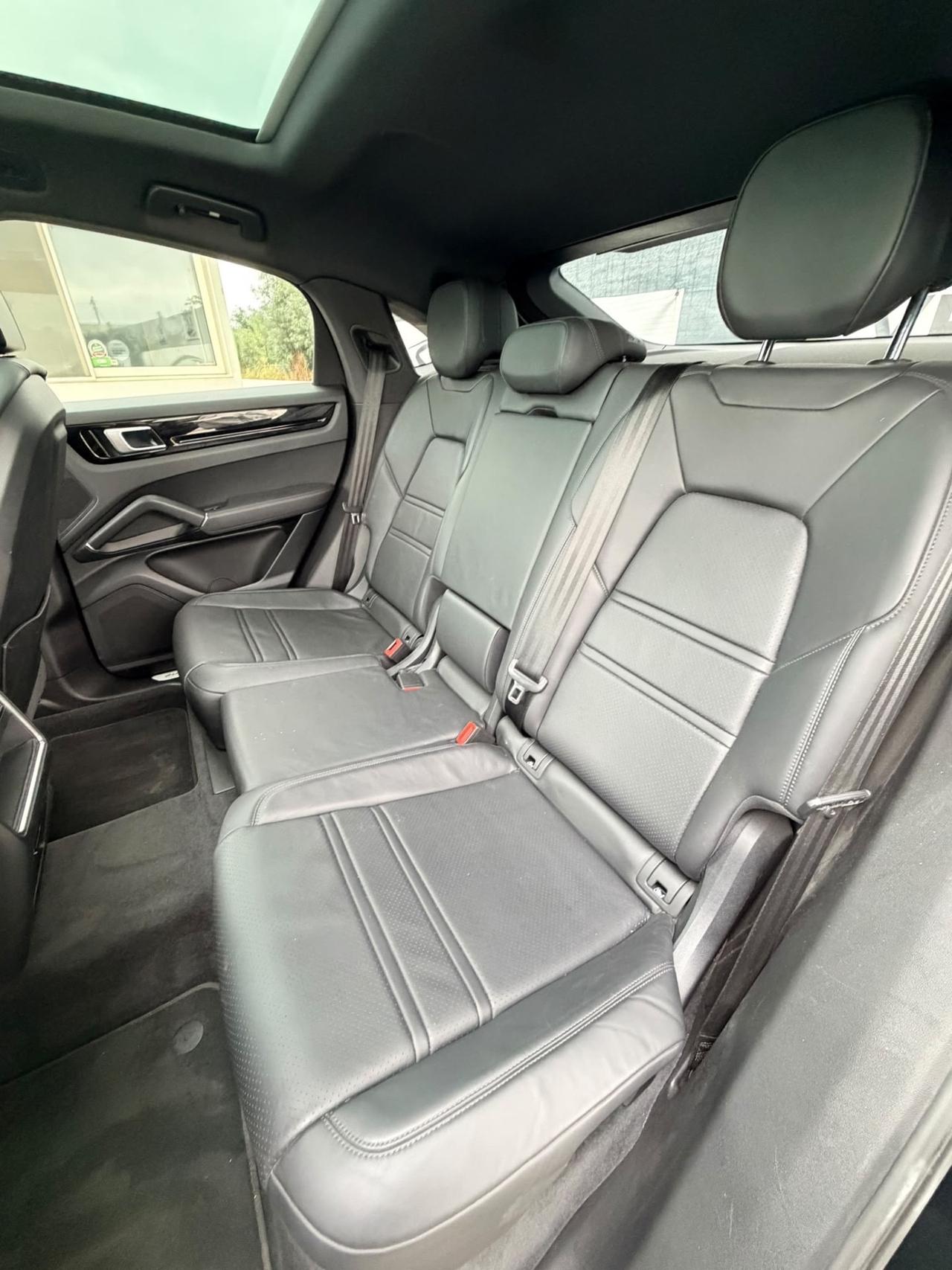 Porsche Cayenne Coupé 3.0 V6