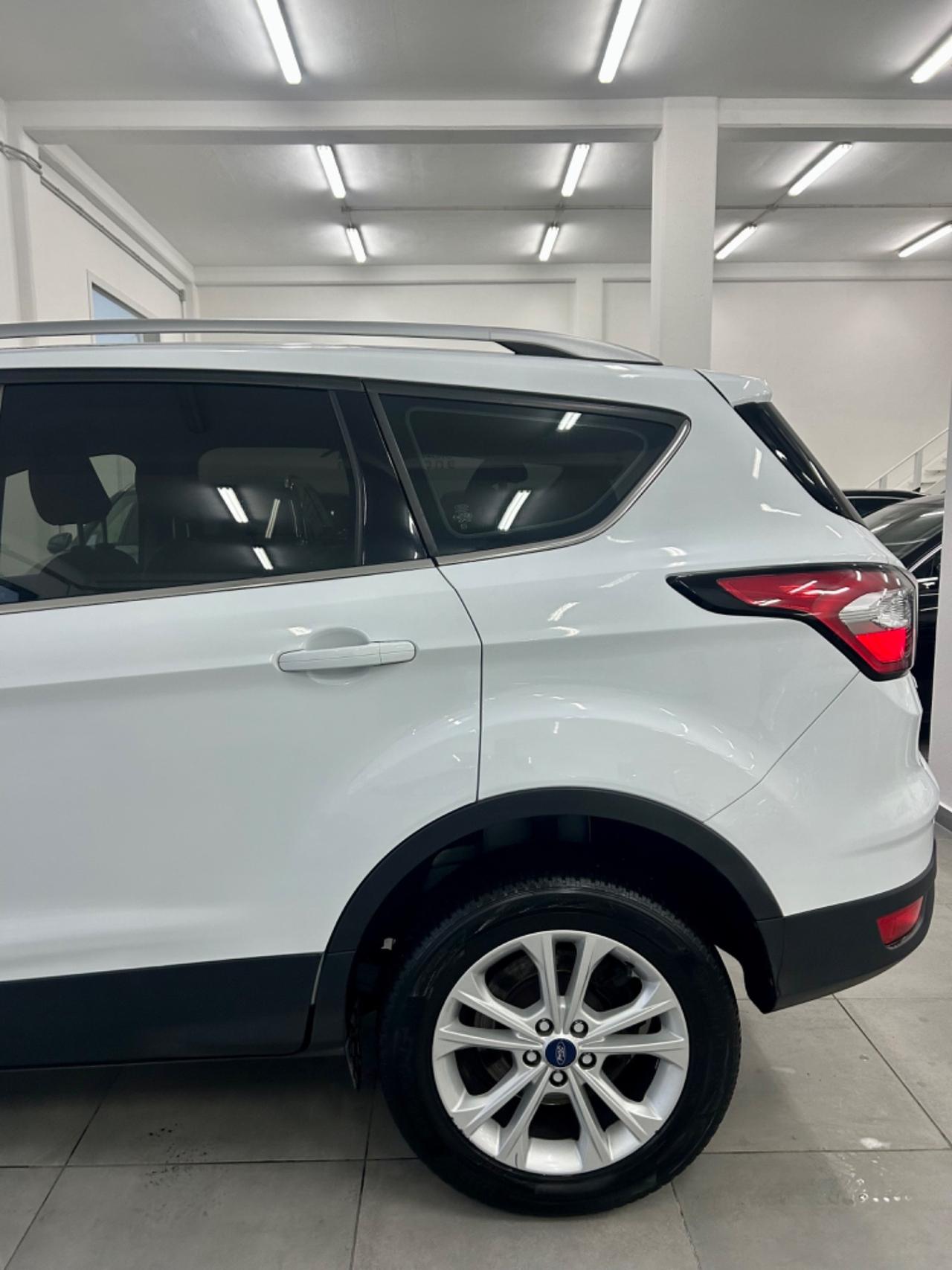 Ford Kuga 2.0 TDCI 150 CV S&S 4WD FINANZIABILE