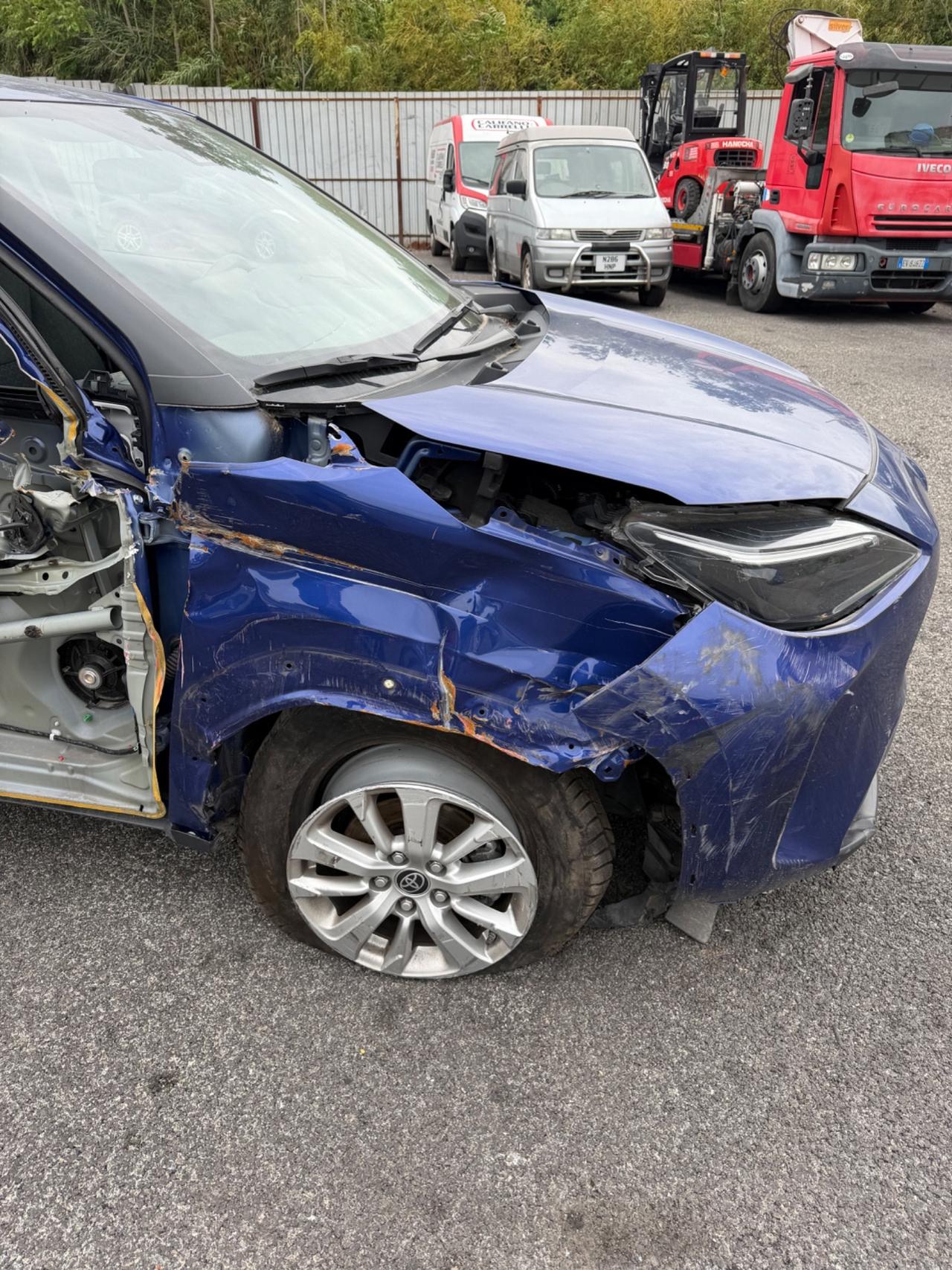Toyota Yaris Cross 1.5 Hybrid SINISTRATA