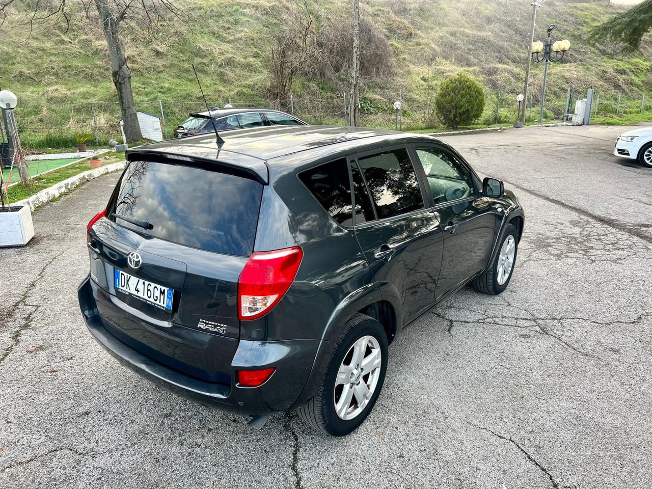 Toyota RAV 4 Crossover 2.2 D-4D 177 CV Luxury