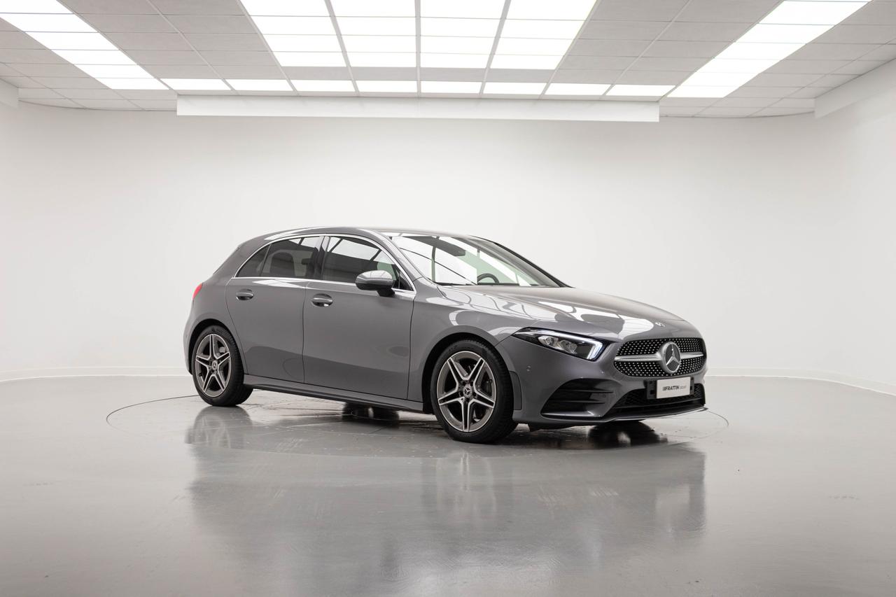 MERCEDES-BENZ A 220 AUTOMATIC PREMIUM