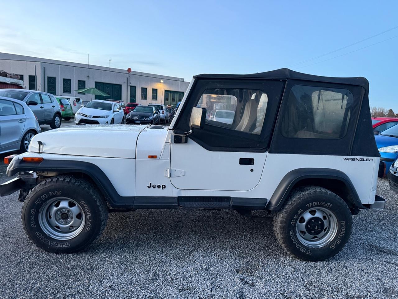 Jeep Wrangler 2.5 cat Soft top (EU)