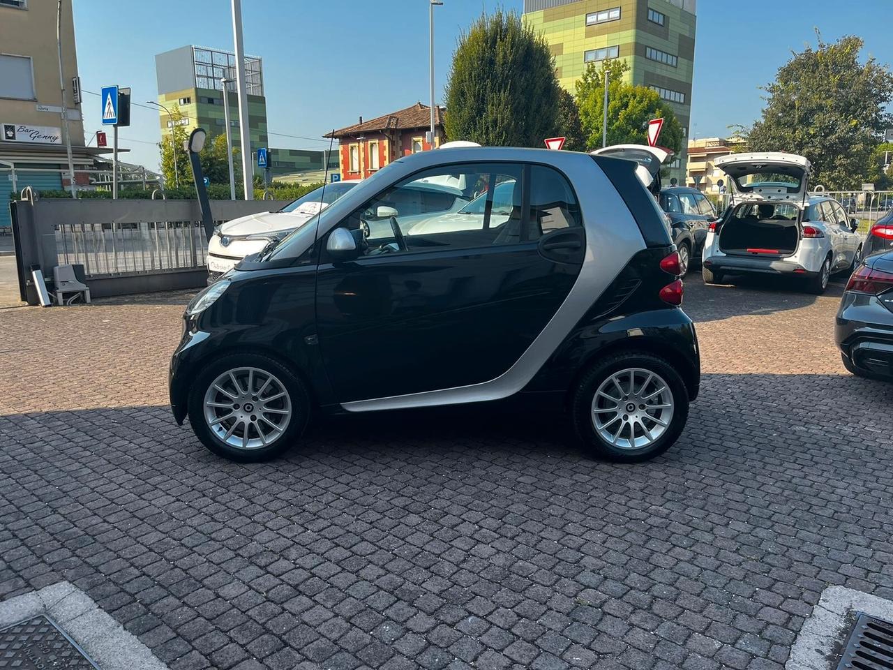 Smart ForTwo 1000 52 kW coupé pure