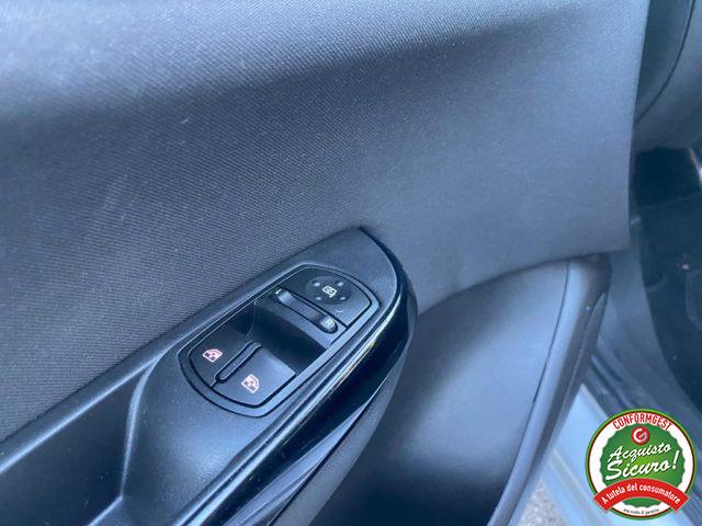 OPEL Corsa 1.2 5 porte Innovation