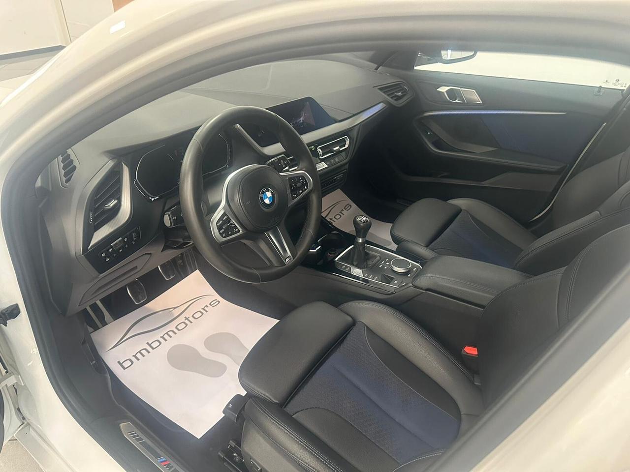 Bmw 118 118d 5p. Msport