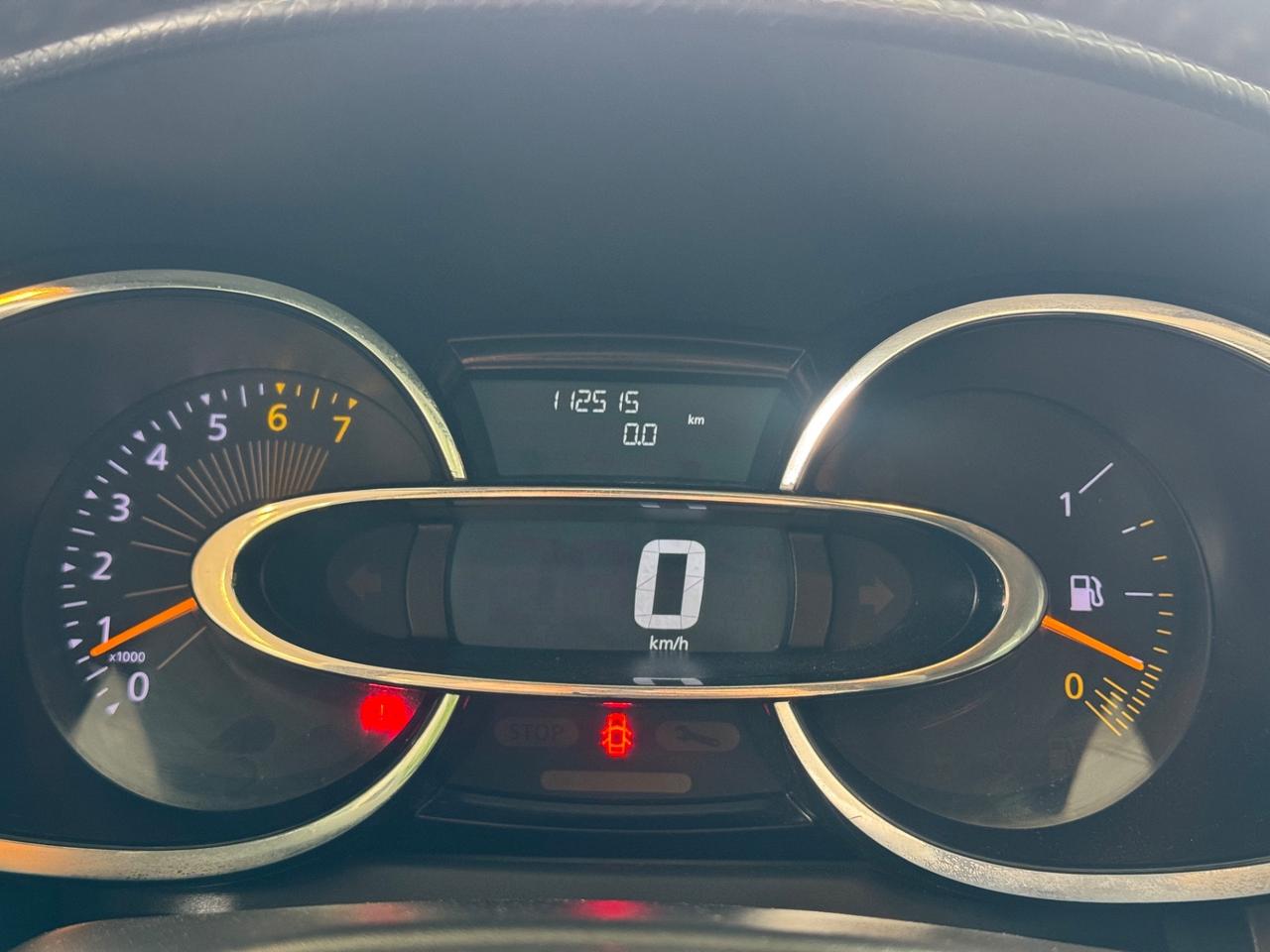 Renault Clio 1.2 75CV 5 porte Wave Metano Neopatentati