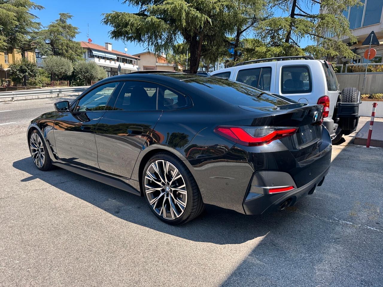 Bmw 420d xDrive Gran Coupé / M SPORT PRO + Sedili M-PERFORMANCE / TETTO / R20 / 360°