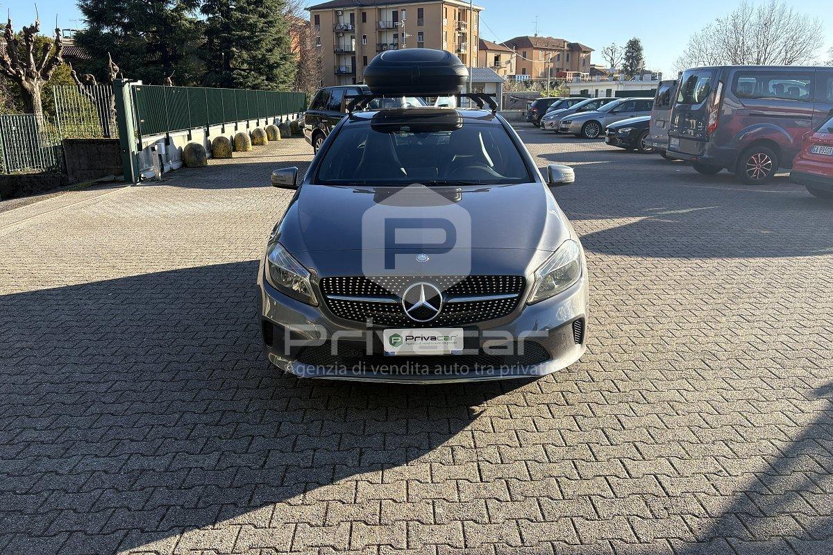 MERCEDES A 180 d Automatic Business