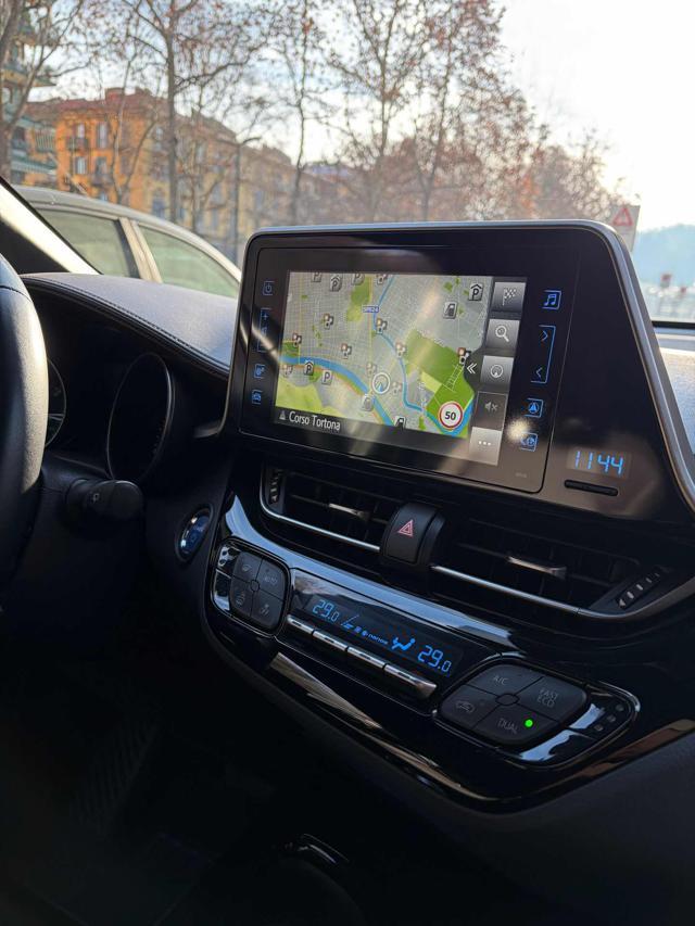 TOYOTA C-HR 1.8 Hybrid E-CVT Lounge