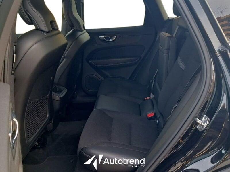 Volvo XC60 B4 197+14 CV AWD Mild Hybrid Diesel Automatico Momentum Pro