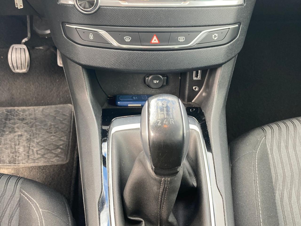 Peugeot 308 SW 1.6 Blue HDI 100 #7526