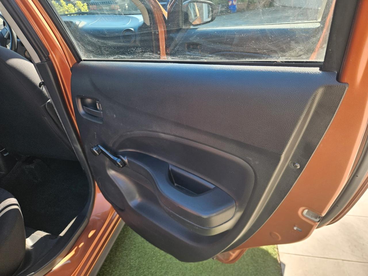 Mitsubishi Space Star 1.0 Funky