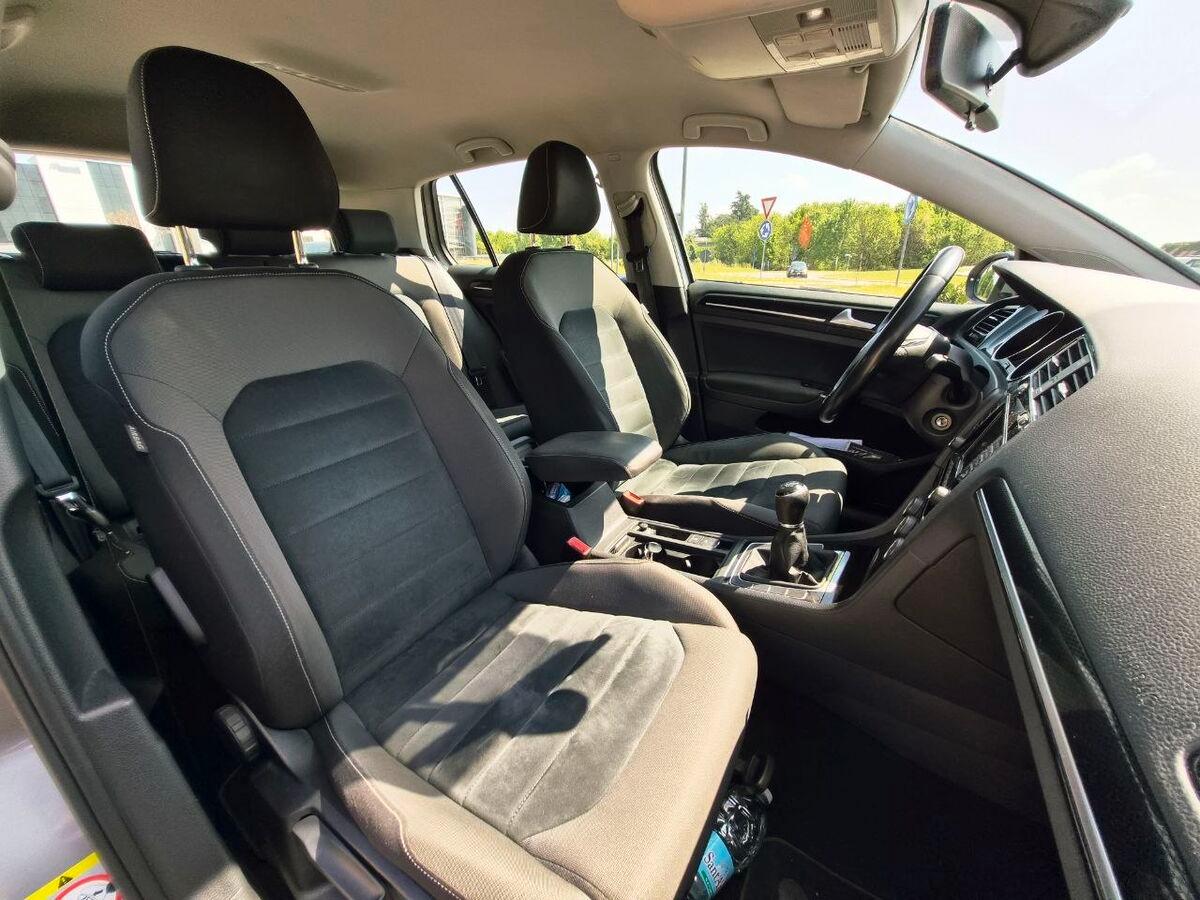 Volkswagen Golf 1.6 tdi Highline 5p