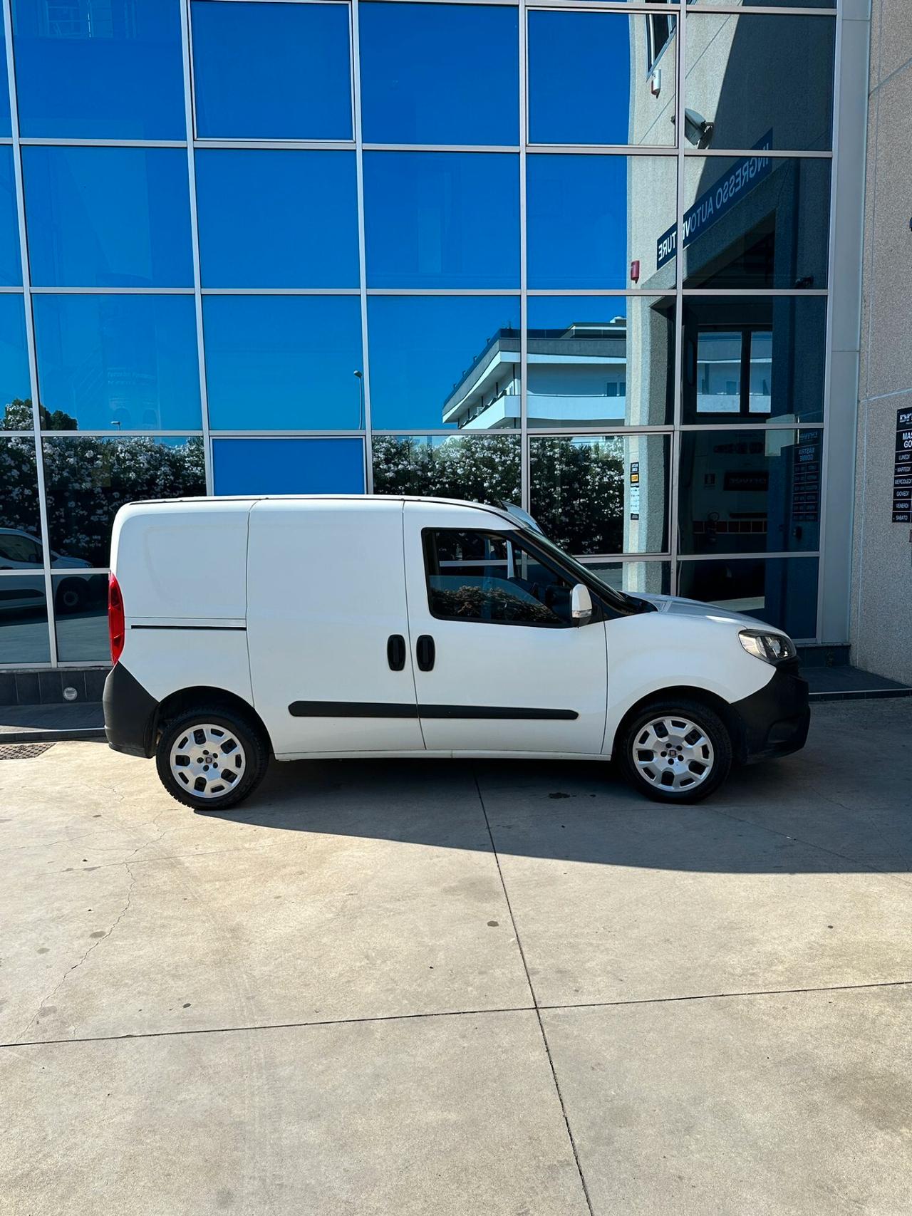 Fiat Doblo Doblò 1.4 T-Jet Natural Power PL-TN Cargo Maxi Lamierato SX