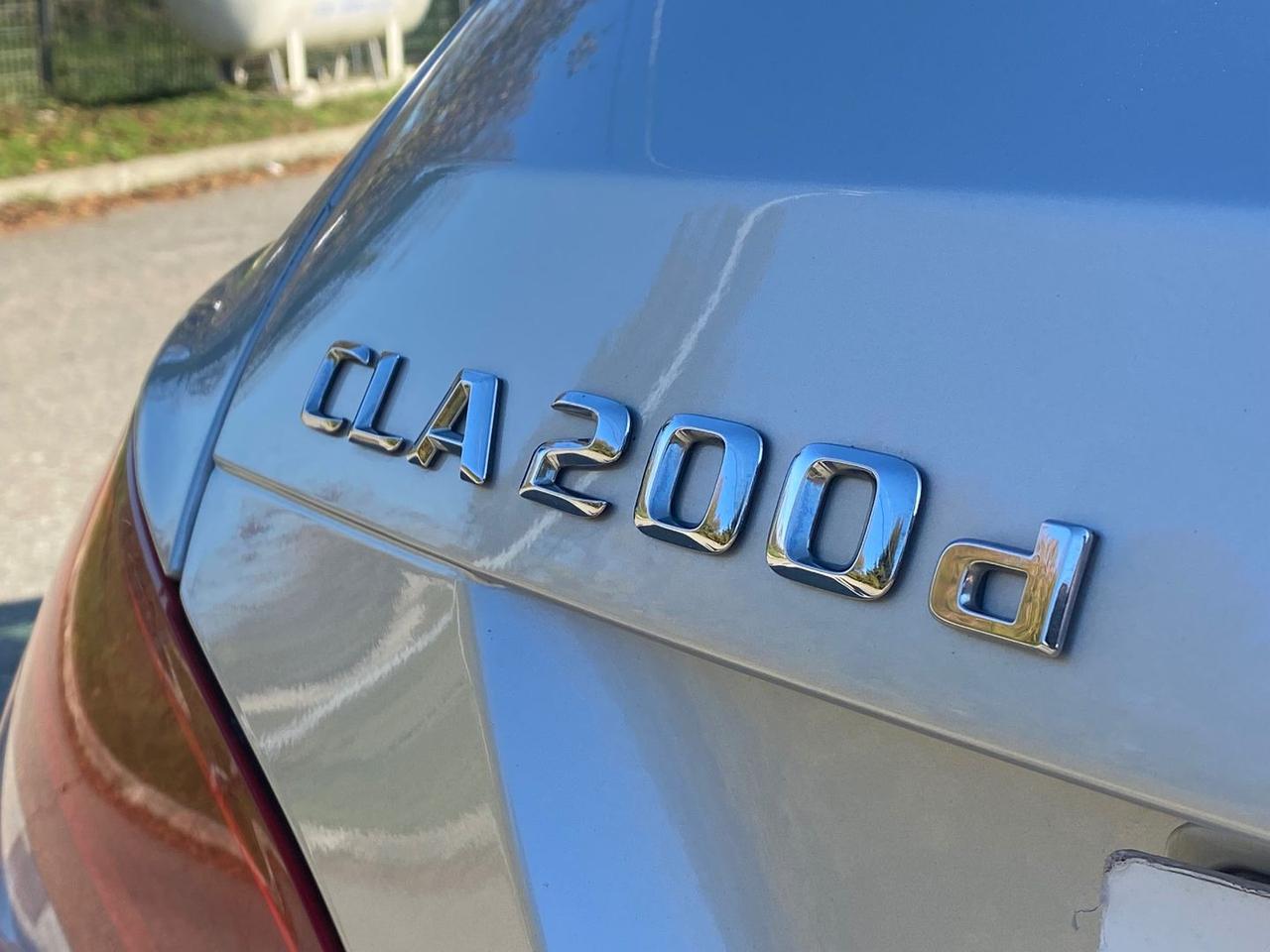 Mercedes-Benz CLA 200 D Premium #7586