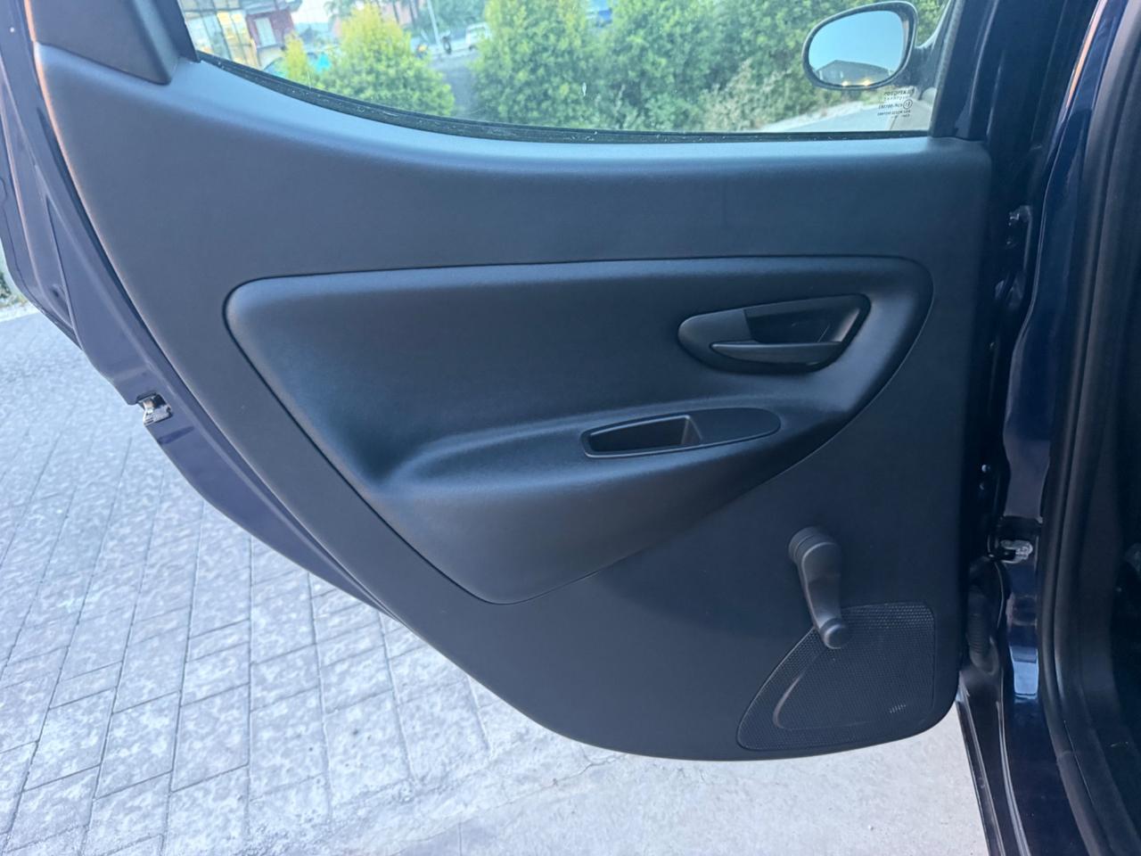 Lancia Ypsilon 1.2 69 CV 5 porte Gold