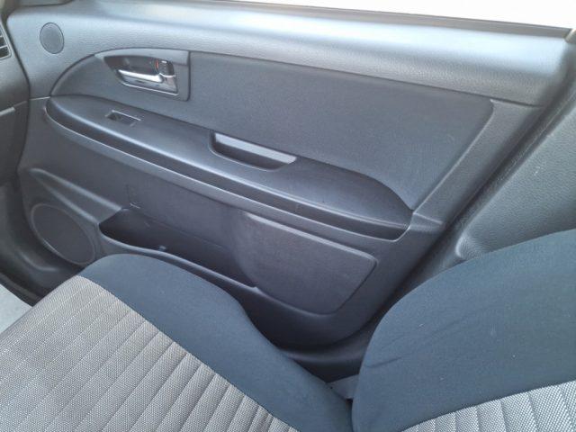 FIAT Sedici 1.9 MJT 4x4 Emotion