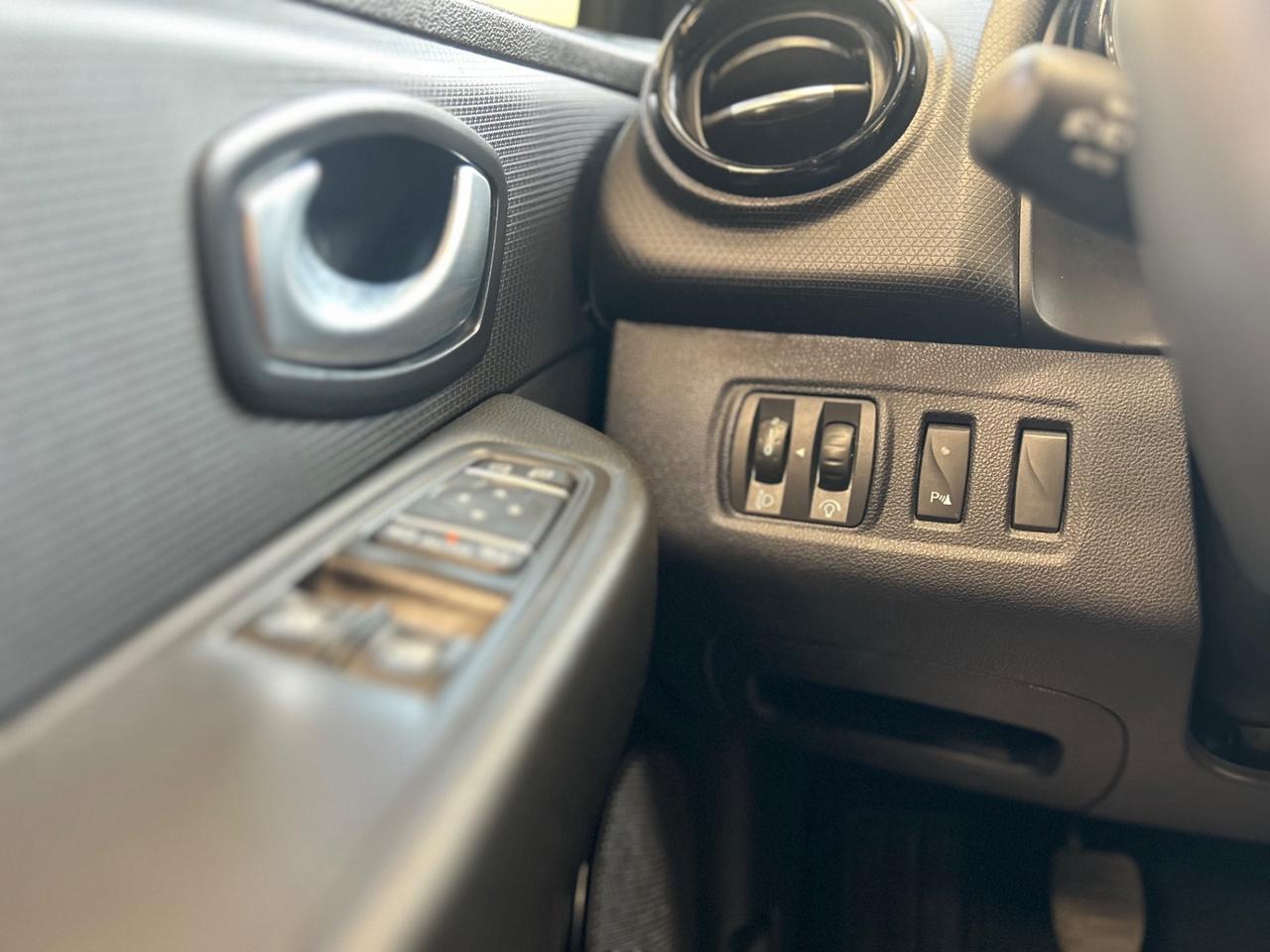 Renault Clio 1.2 75CV 5 porte Zen * EURO 6 NEOPATENTATI